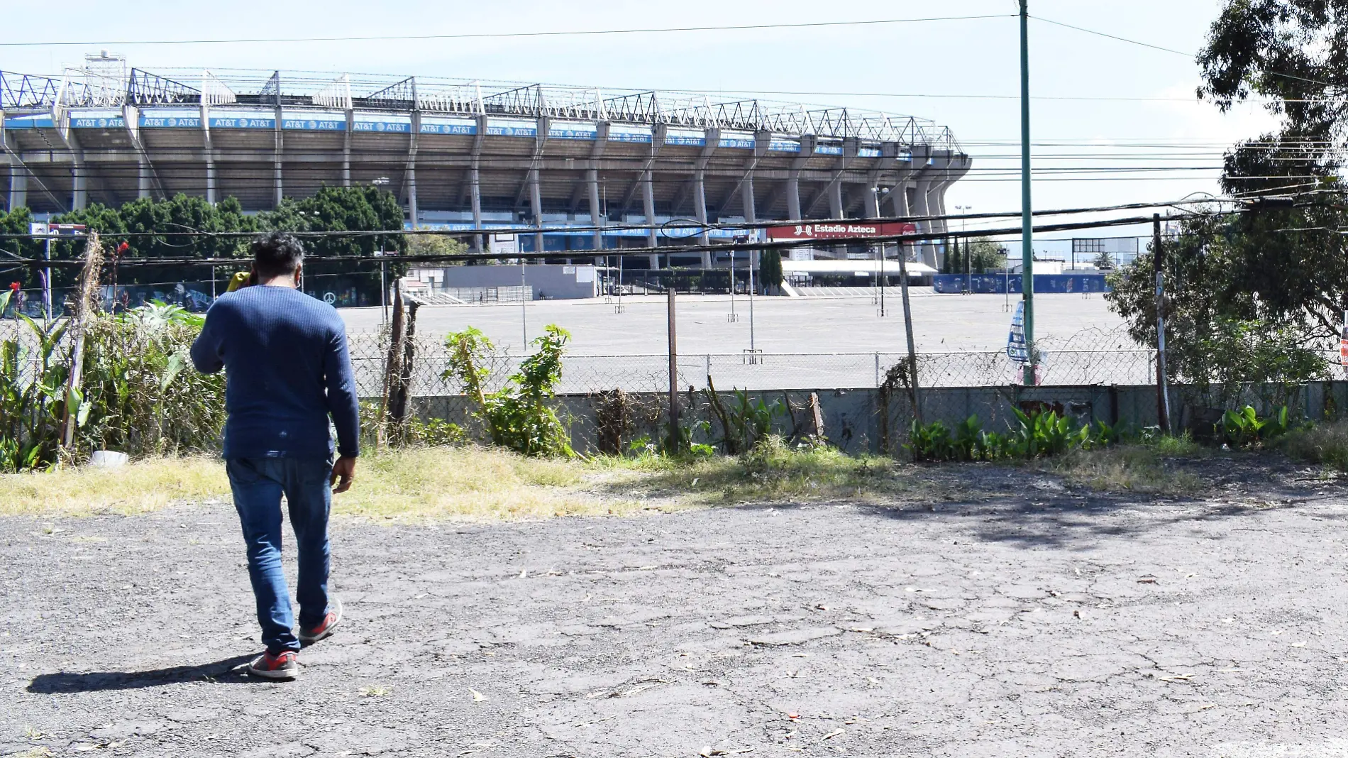 PASO PEATONAL ESTADIO AZTECA. OMAR FLORES (2)